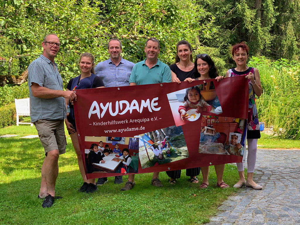 Ayudame Gruppenbild Vorstand